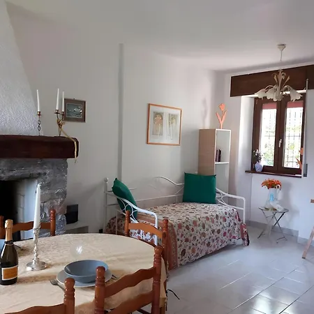 Artist House With Panoramic * Musignano (Lombardy)