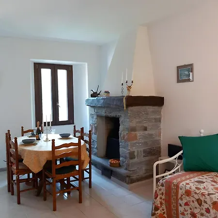 Artist House With Panoramic Lejlighed Musignano (Lombardy)